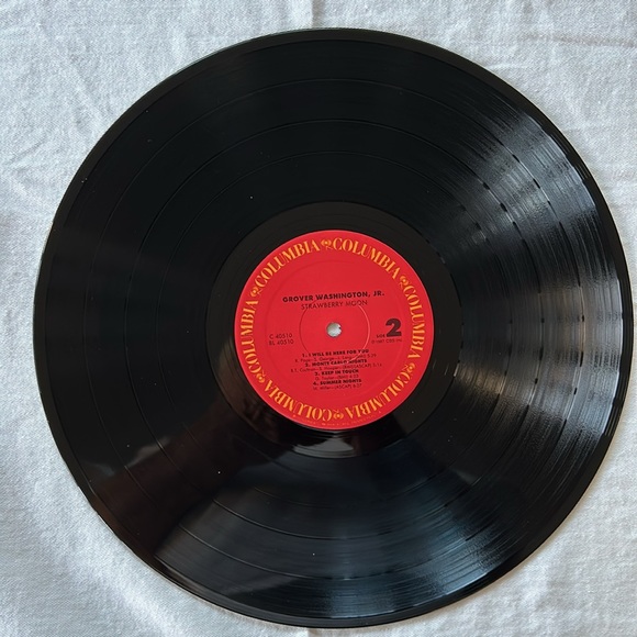 Vintage Vinyl - GROVER WASHINGTON, JR - STRAWBERRY MOON - Picture 3 of 4